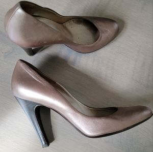 Salvatore Ferragamo pumps
